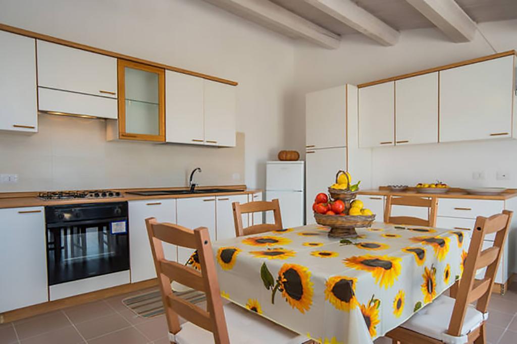 La Giara - Holiday Apartments Сампиери Экстерьер фото