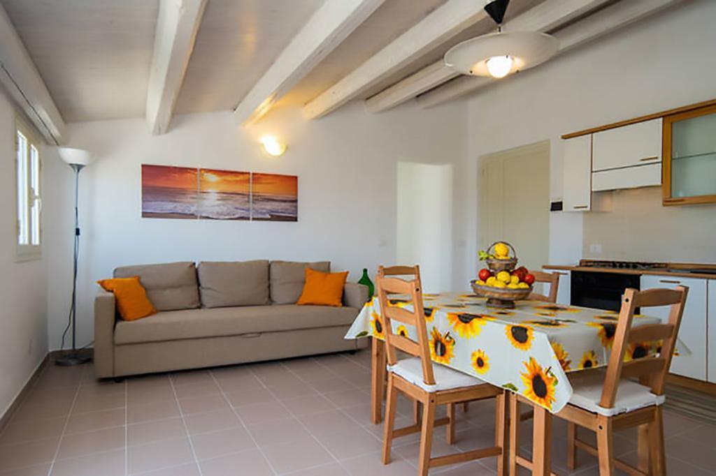 La Giara - Holiday Apartments Сампиери Экстерьер фото