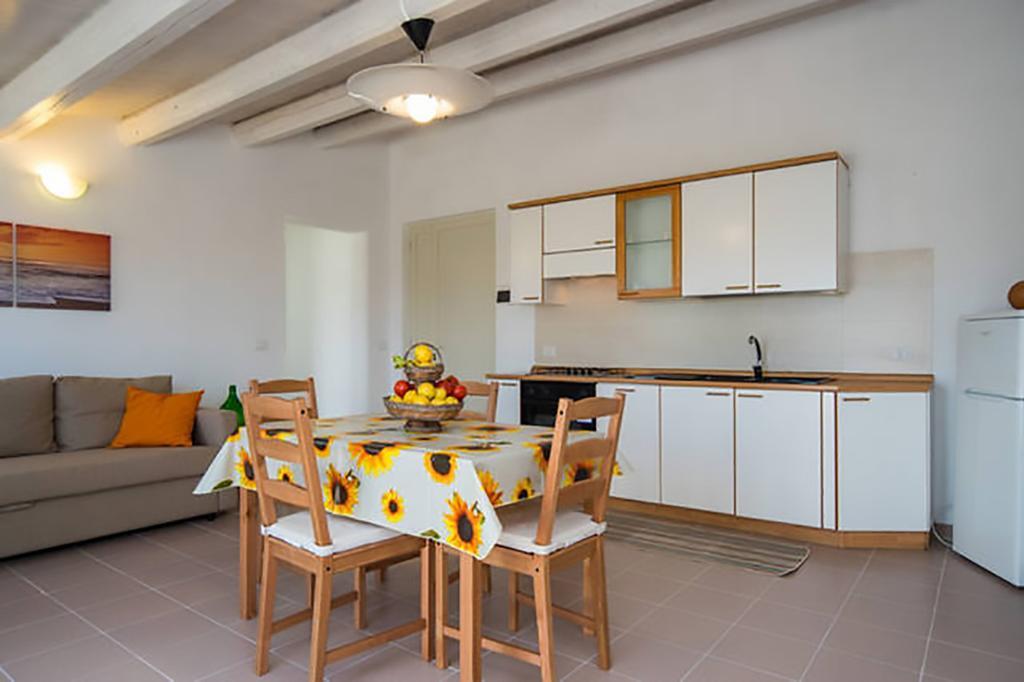 La Giara - Holiday Apartments Сампиери Экстерьер фото