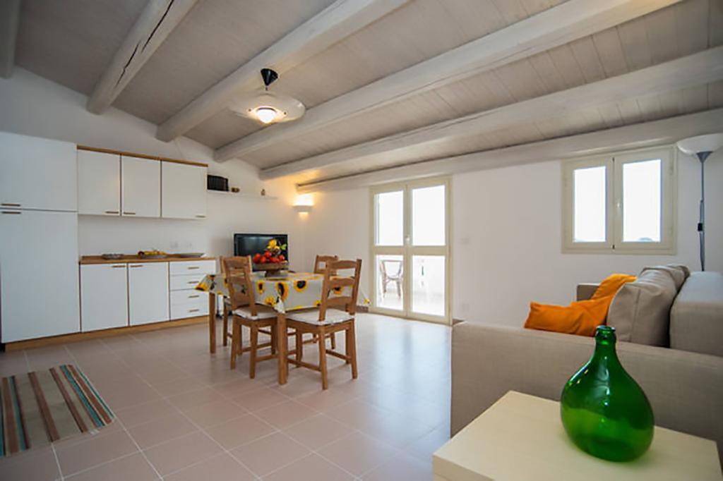 La Giara - Holiday Apartments Сампиери Экстерьер фото